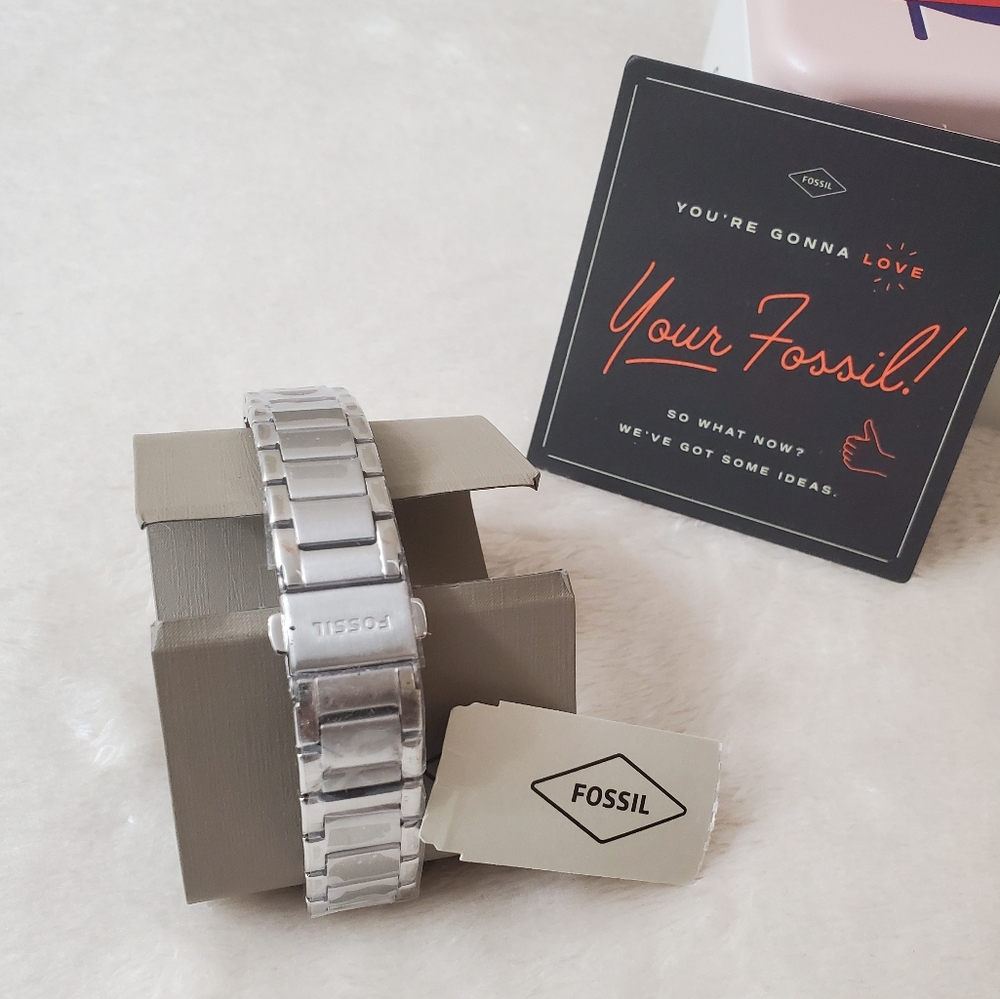 Fossil Watch - Picture 8 of 9